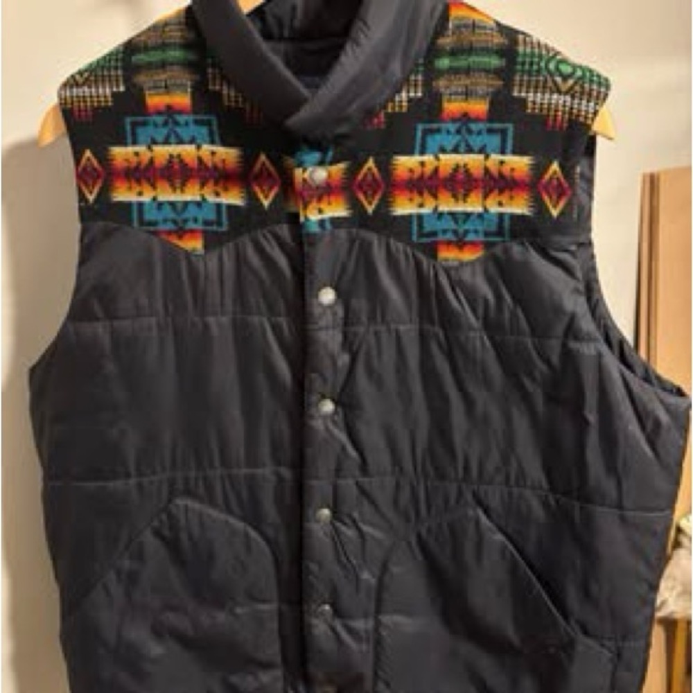 Men’s Pendleton Chief Joseph Navy Puffer Vest
